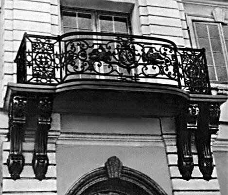 Декоративно укрепленный балкон